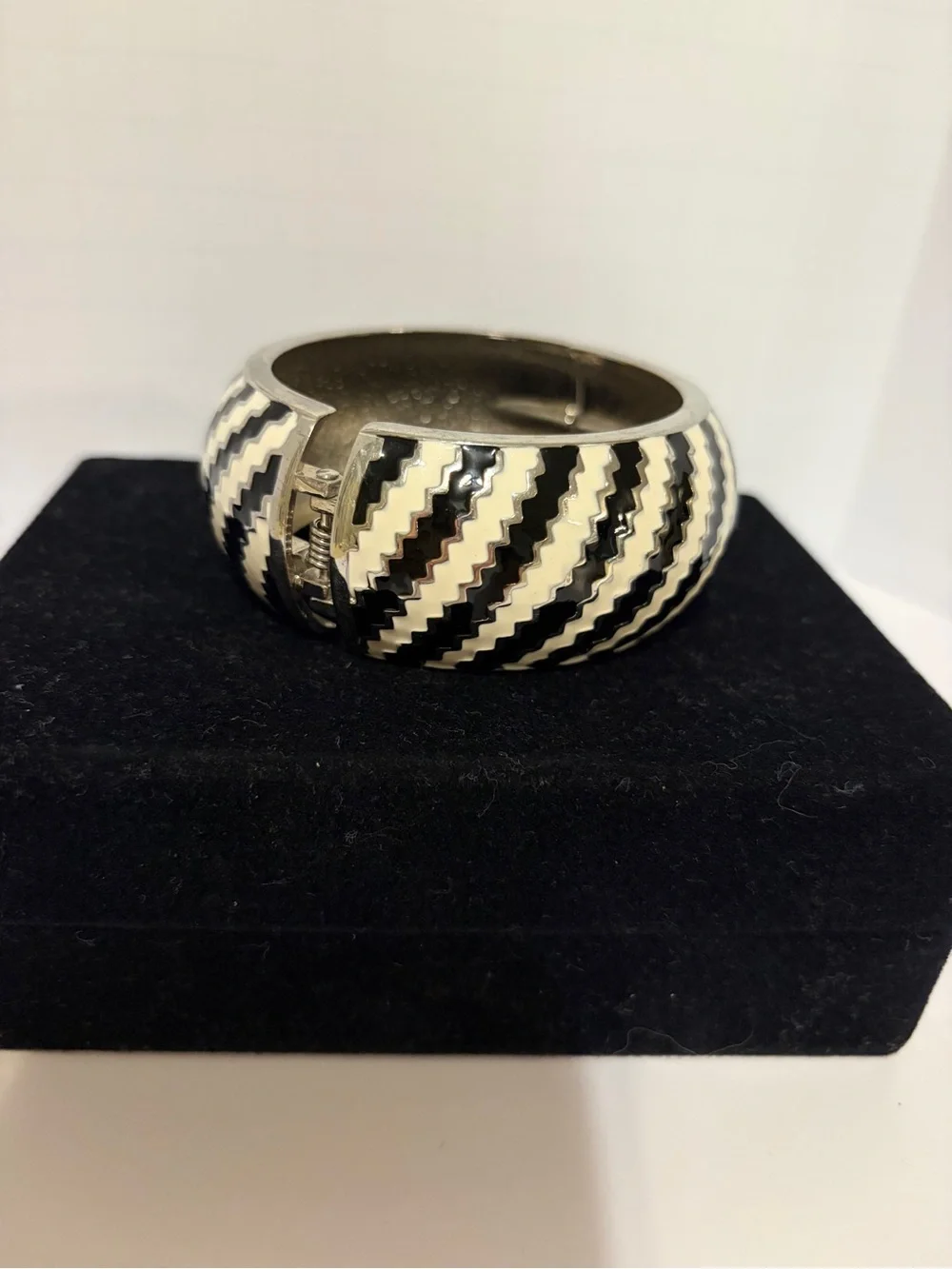 Black and White Striped Enamel Clamper Bracelet Silvertone Wide Oversized